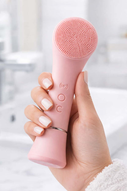 Deep Clean Skin in 60 Seconds — No Spa Needed